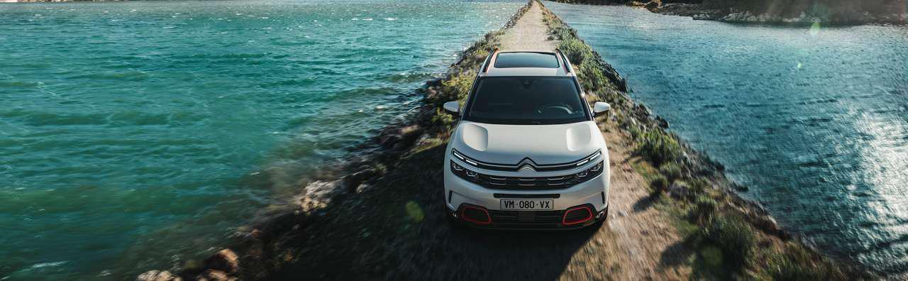 AN ULTRA-COMFORT AND VERSATILE SUV