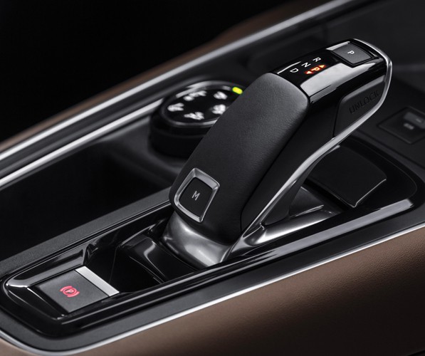 NEW AUTOMATIC GEARBOX EAT8
NEW EURO 6.2 ENGINES